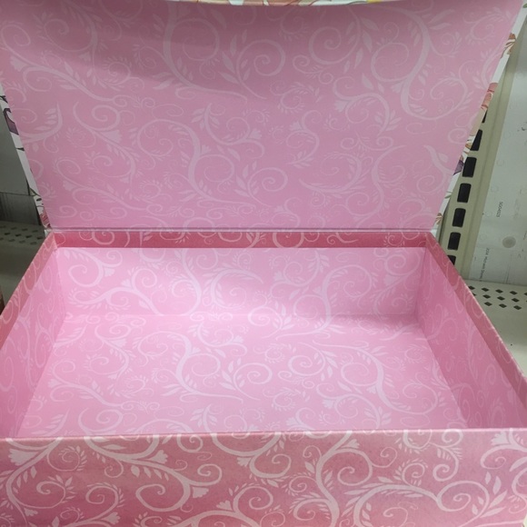 Custom made bridesmaid box - Picture 3 of 7